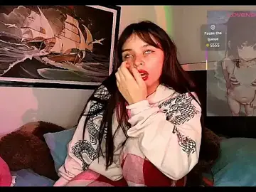 Trini_69  live sex cam