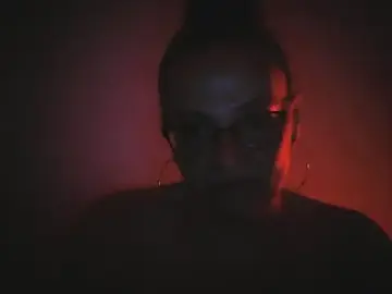 Shinycream  live sex cam