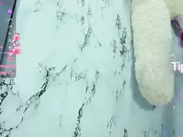Busty_Jessie  live sex cam
