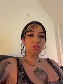 EmmyEvans1  live sex cam