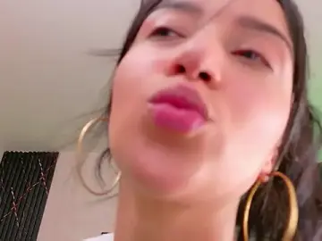 EmmyEvans1  live sex cam