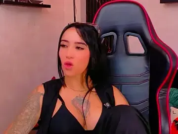 EmmyEvans1  live sex cam