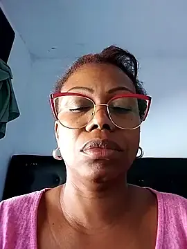 Littlebrunett  live sex cam