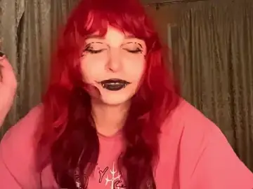 LyndseyCronshaw  live sex cam
