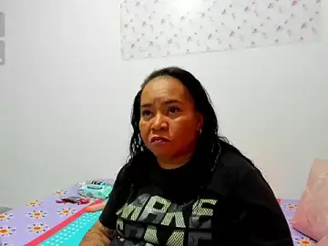 MarillinMoon  live sex cam