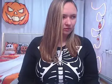 SallyVerda  live sex cam