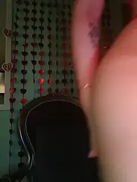 Samantha_curvy1  live sex cam