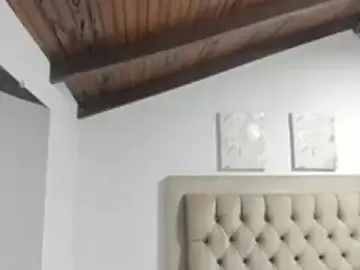 Scarlethh_18  live sex cam
