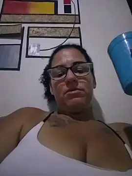 Tugordita-hot  live sex cam