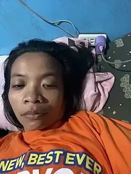 Wildpinay22  live sex cam