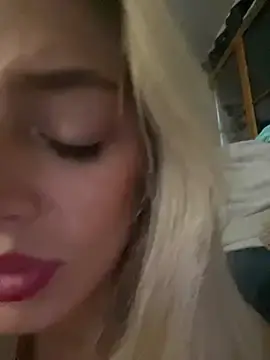 Bellalolahot  live sex cam