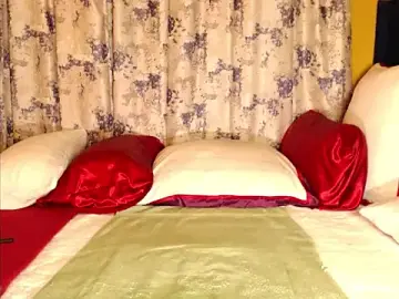 ChloeTyler23  live sex cam
