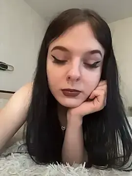 KrisHensley  live sex cam