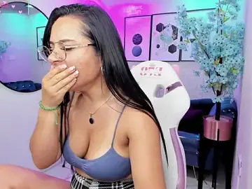 Tiara_rr  live sex cam