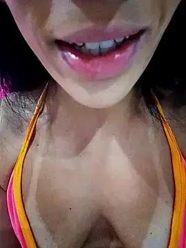 Jessy905  live sex cam