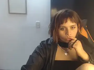 Maalamaria444  live sex cam