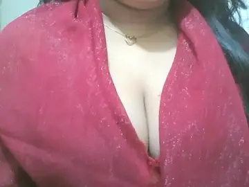 Sonia2222  live sex cam