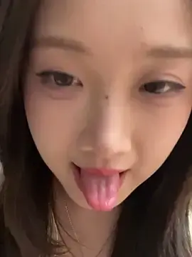Alice-babyone  live sex cam