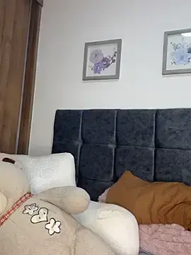 EmyVega  live sex cam