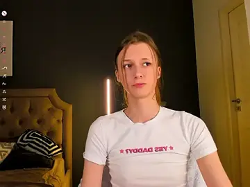 SweetVee  live sex cam