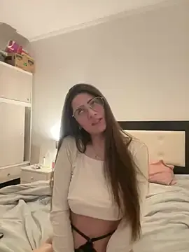 Babymaddy  live sex cam