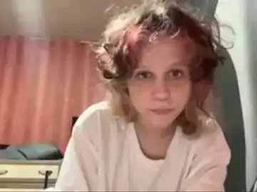 Brkn_doll  live sex cam