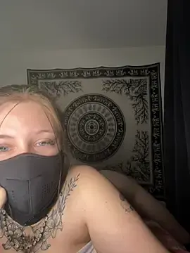 Groslolo67  live sex cam