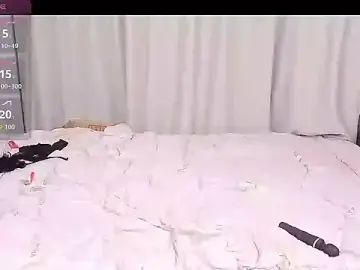 Mamadeai0  live sex cam