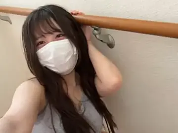 Miniminimo_o  live sex cam