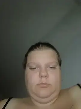 BadMommyyyyy  live sex cam