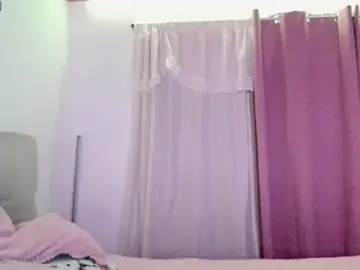 Emilyswan04  live sex cam