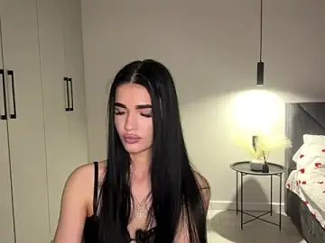 KarieEgge  live sex cam