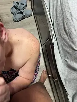 Lilomentro  live sex cam