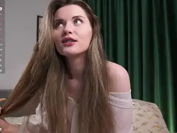 LoraDevon  live sex cam