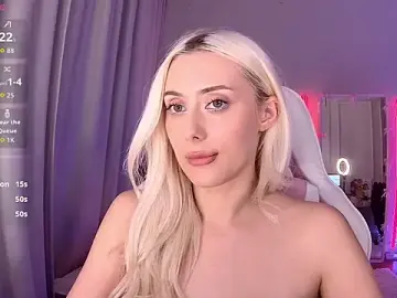 LoryWood  live sex cam