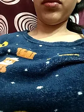 Neethu90  live sex cam