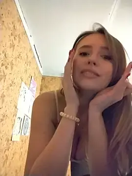 PrettieKate  live sex cam