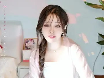 Yiluo95  live sex cam