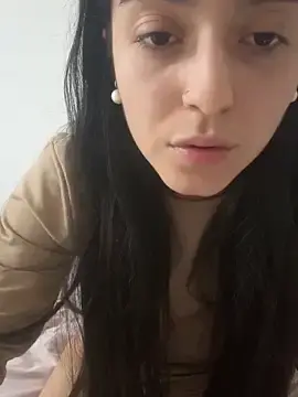 Lea-only  live sex cam