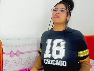 Moana_taylor  live sex cam