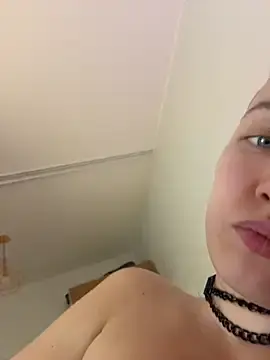 AmyAtlass  live sex cam