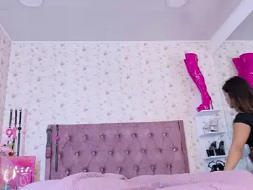 AvrillThomas  live sex cam