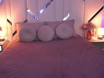 CuteeFoxy  live sex cam