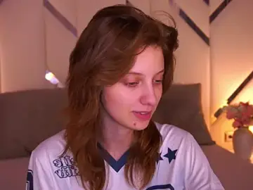 CuteeFoxy  live sex cam