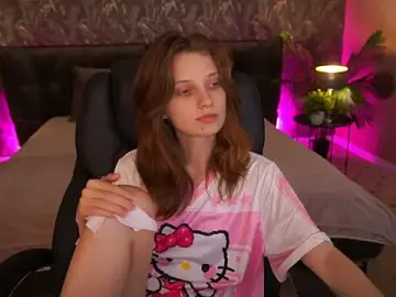 CuteeFoxy  live sex cam