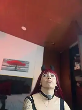 Dulce_charlottee  live sex cam