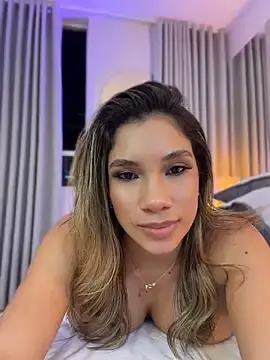 NicoleArmani  live sex cam
