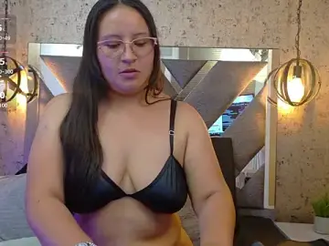 Rossie_Bloom  live sex cam
