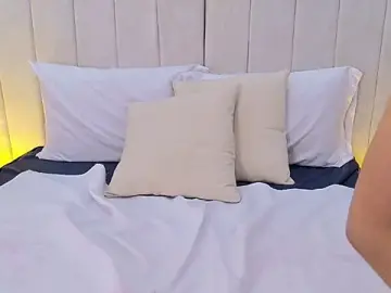 LiaBanks  live sex cam