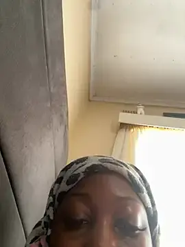 Zazzy01  live sex cam